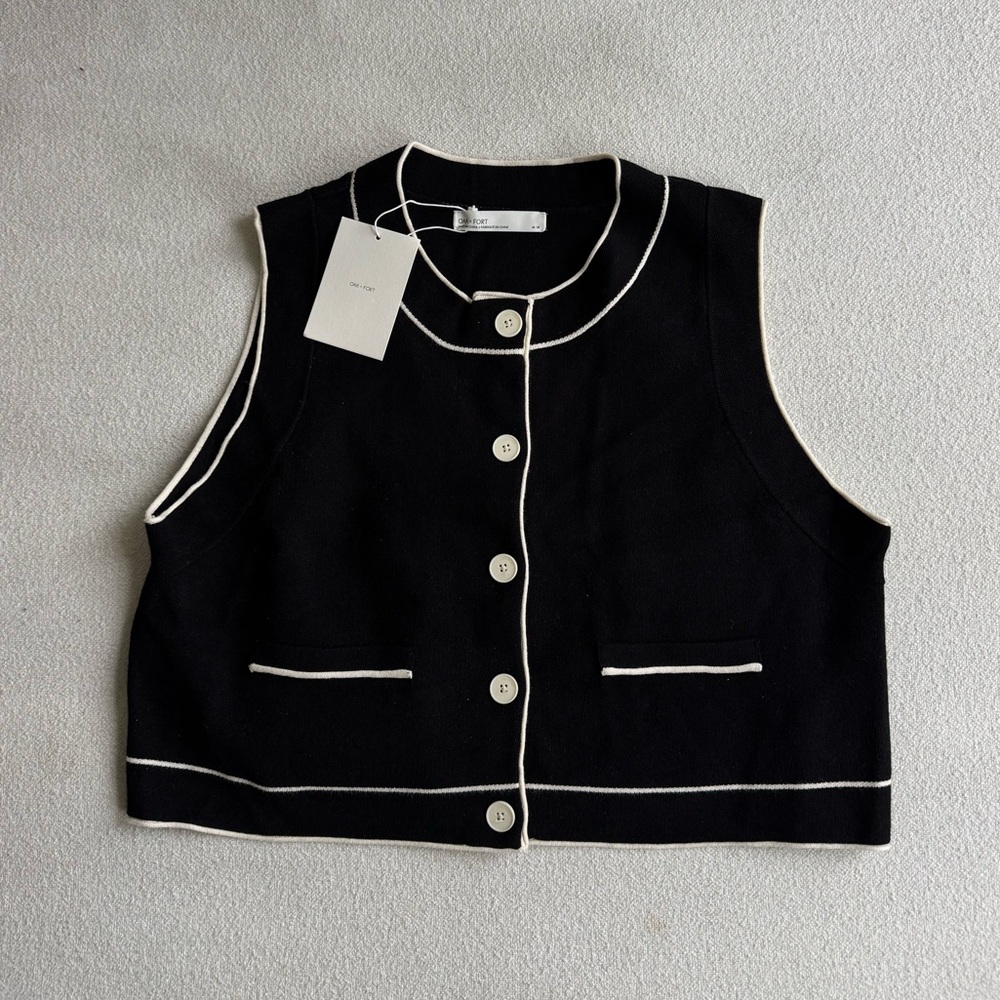NWT Oak + Fort Top